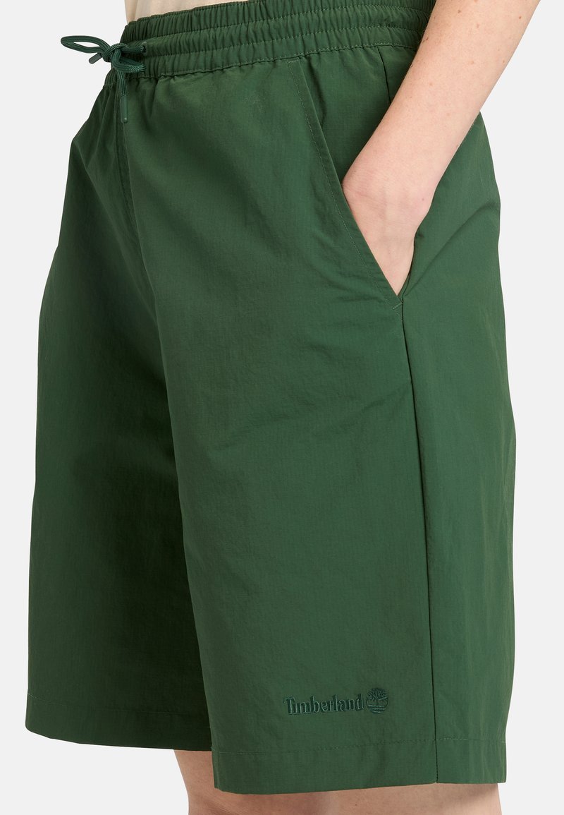 Timberland LW SHORT - Šortky - pineneedle