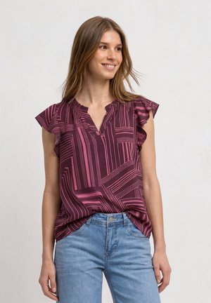 Street One, BLUSENSHIRT MIT SPLIT NECK UND VOLANT-ÄRMELN - Blouse - blush berry