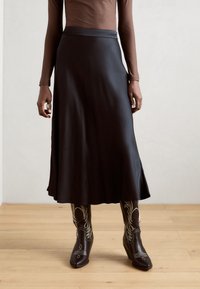 Esprit SKIRT - A-linjekjol - black