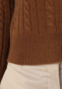 pure cashmere CLASSIC CABLE CARDIGAN - Casaco de malha - deep camel