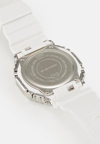 Thumbnail Image 4