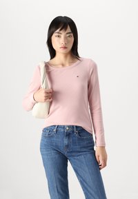 Tommy Hilfiger SLIM  - Long sleeved top - foggy pink