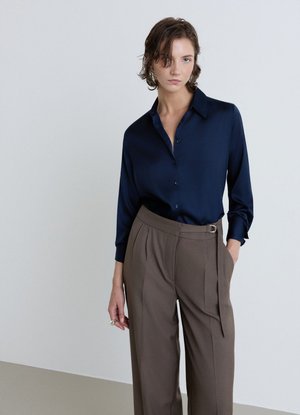 Calliope, CAMICIA TINTA UNITA - Camicia - blu notte