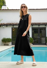 Next SLEEVELESS - Trikoomekko - black