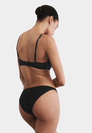 Marks & Spencer, - Brazyliany