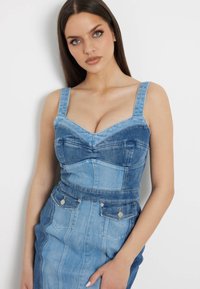 Guess Farmerruha - blau