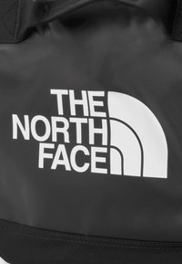 The North Face BASE CAMP DUFFEL - L - Aizturis - black