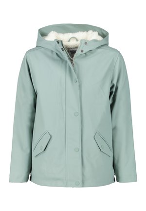 Jasnoniebieska kurtka z kapturem, ocieplana polarem, z przodu zamek błyskawiczny i zatrzaski oraz dwie kieszenie z patkami na zatrzaski na wysokości talii.