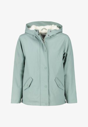 Jasnoniebieska kurtka z kapturem, ocieplana polarem, z przodu zamek błyskawiczny i zatrzaski oraz dwie kieszenie z patkami na zatrzaski na wysokości talii.