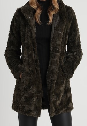 Wintermantel - dark green