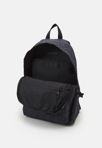 Calvin Klein CODE CAMPUS UNISEX - Sac à dos - black