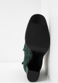 Minelli Bottines à talons hauts - green