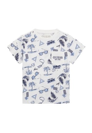 Hvid kortærmet t-shirt med blå palmer, solbriller, geometriske former og "GUESS EST. 1981" trykt på brystlommen.