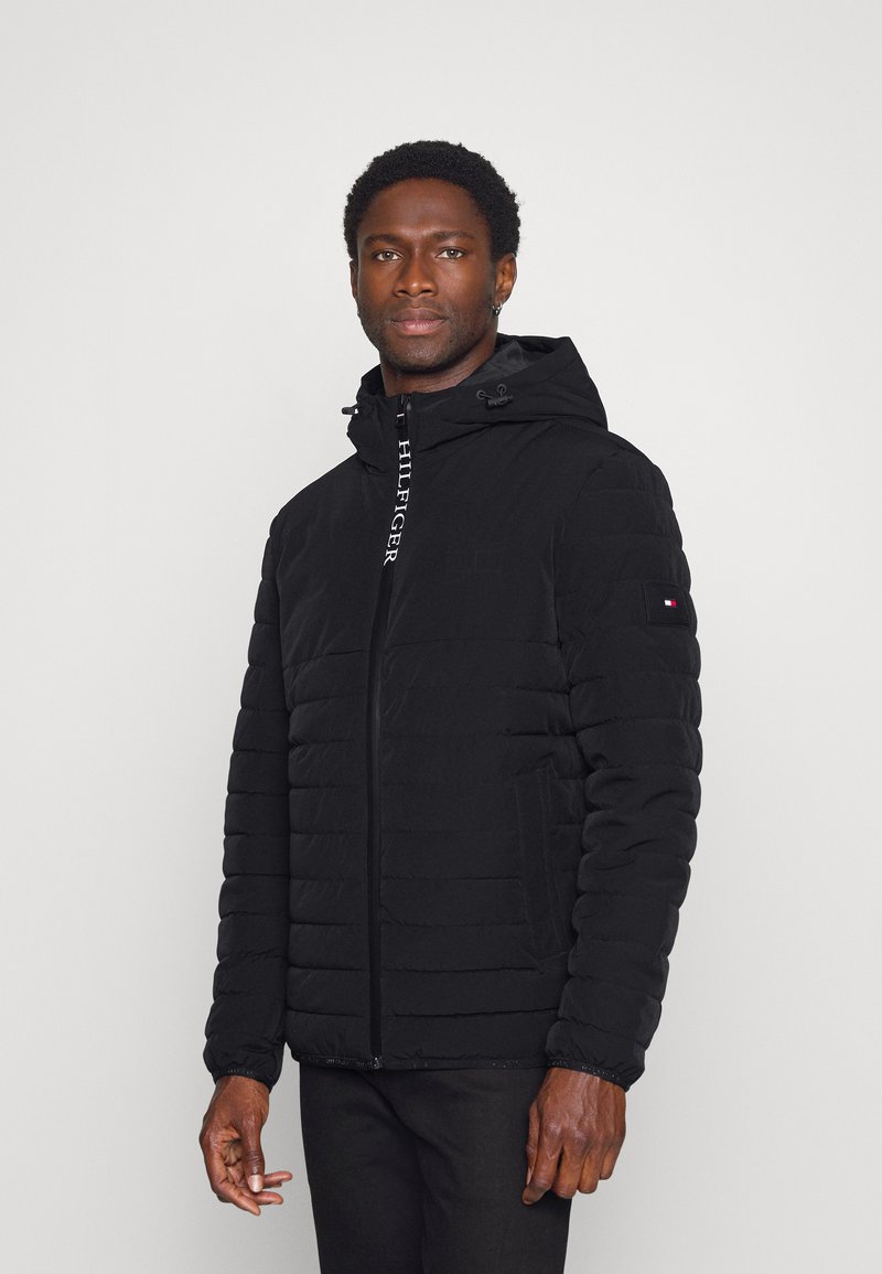 Tommy Hilfiger STRETCH HOODED JACKET - Casaco de inverno - black