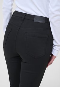 Kaffe Bootcut jeans - black deep