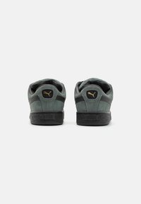 Puma UNISEX - Obuća za skateboard - mineral gray/black/gold