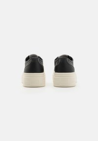 Tommy Jeans FOXING - Trainers - black