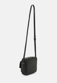 Calvin Klein RE LOCK CAMERA BAG - Borsa a tracolla - ck black