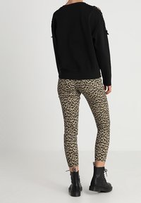 ONLY Sweatshirt - black