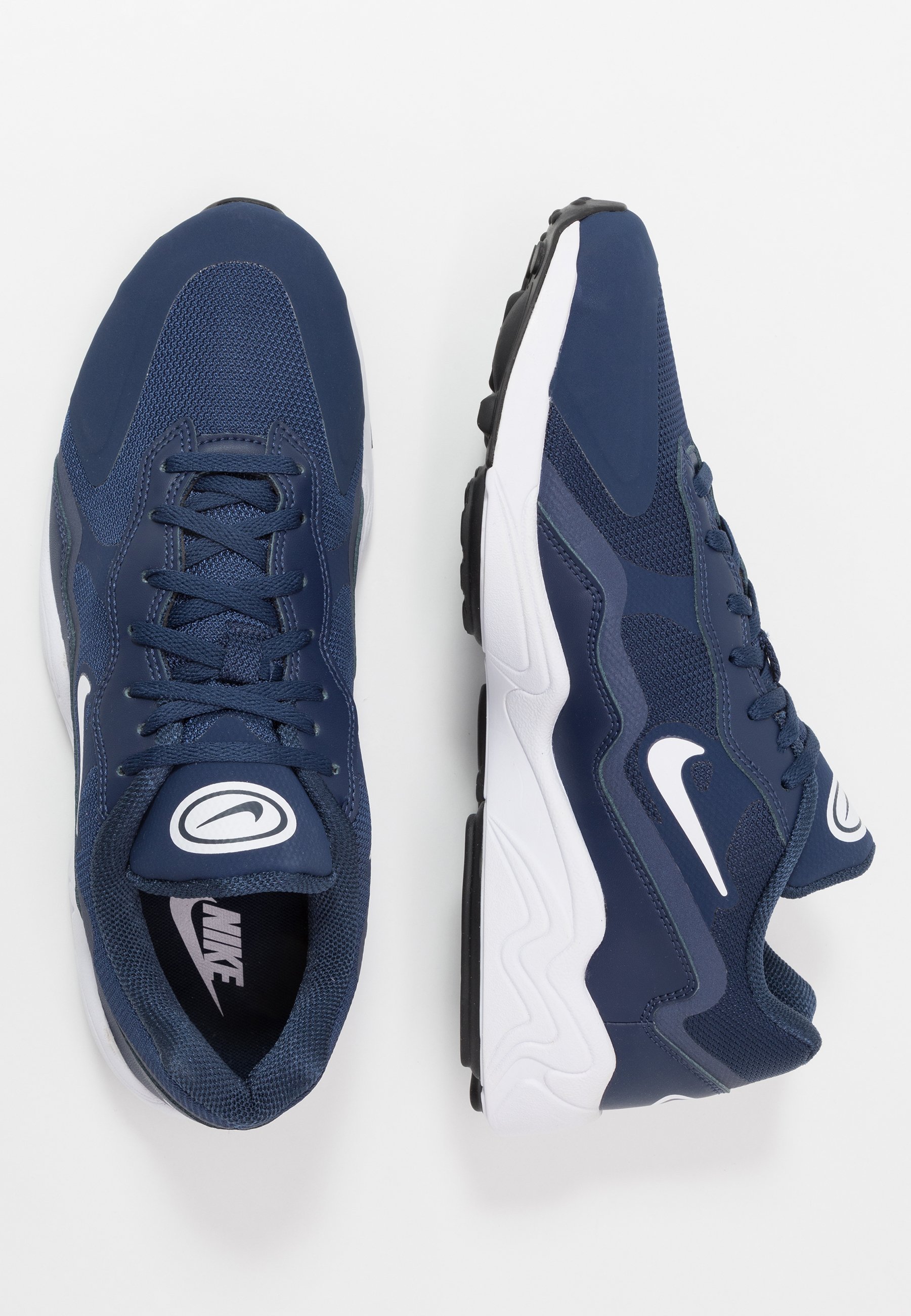 nike alpha lite trainers