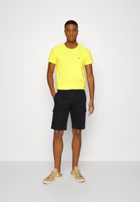 Tommy Hilfiger JOHN - Short - desert sky