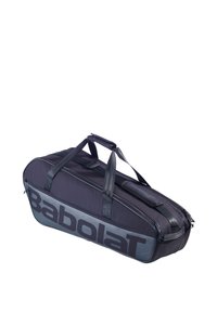 Schwarze Babolat-Sporttasche mit Griffen und einem mit Reißverschluss versehenen Hauptfach, entworfen für den Transport von Tennisschlägern oder Sportgeräten.