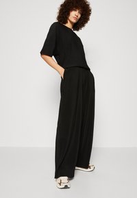 b.young BYTRISSA - Broek - black