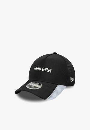 New Era, NEW ERA TECH 9FORTY ADJUSTABLE M-CROWN CAP SCHWARZ UNISEX - Cap - schwarz