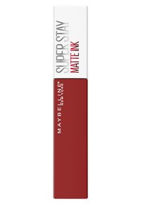 Rouge à lèvres liquide Maybelline Super Stay Matte Ink dans un tube rectangulaire, avec un capuchon blanc et un corps rouge profond avec une inscription blanche.