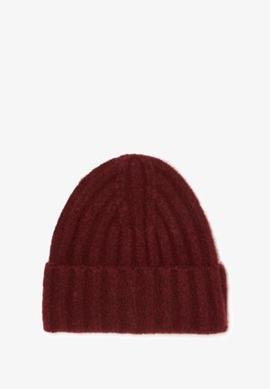 Gorro de punto burdeos con diseño acanalado y puño doblado. Hecho de lana suave, presenta un acabado texturizado.
