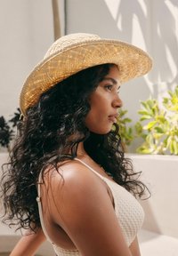 Next Hatt - neutral