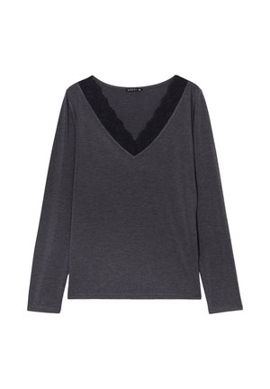 Maglietta a maniche lunghe in tessuto grigio scuro con scollatura a V, caratterizzata da un bordo in pizzo nero attorno al collo. Texture morbida, design semplice e fit rilassato.