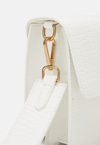 ONLY ONLSARAH BAG - Umhängetasche - tofu