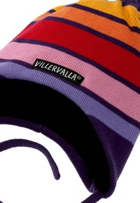 Knitted beanie featuring horizontal stripes in orange, red, pink, purple, and dark purple, with a black "VILLERVALLA" label on the front.