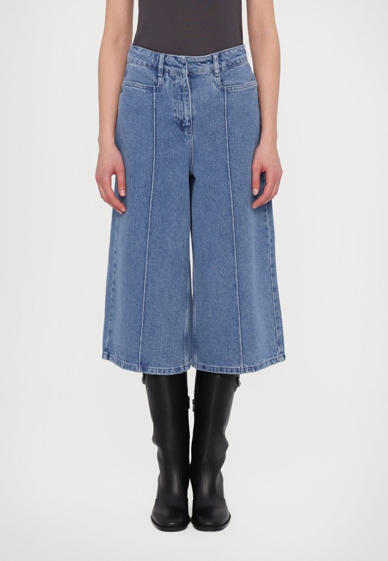 REMAIN - CULOTTES - Jeans relaxed fit - vintage indigo, Forstørre