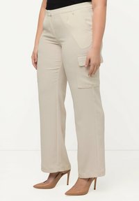 Ulla Popken Cargobroek - beige