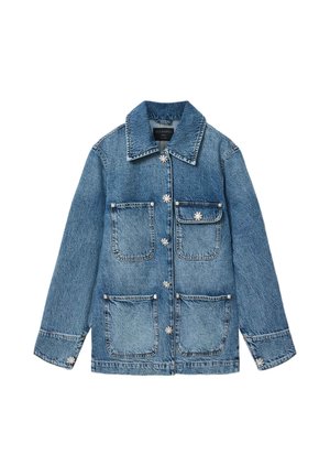Blaue Jeansjacke mit Kragen, vier aufgesetzten Taschen und dekorativen blumenförmigen Knöpfen vorne und an den Manschetten.
