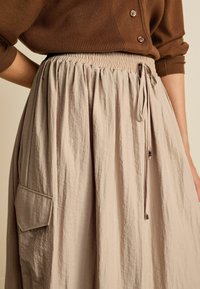 Next PARACHUTE   REGULAR FIT - Jupe longue - neutral