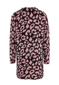 Luddig tröja med svart botten, som har ett mönster av rosa leopardfläckar. Långa ärmar och rundad halsringning. Texturerad tyg.