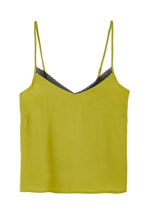 Camisole vert citron avec de fines bretelles, ornée d'une dentelle noire le long du décolleté en V et d'une conception en tissu léger et ample.