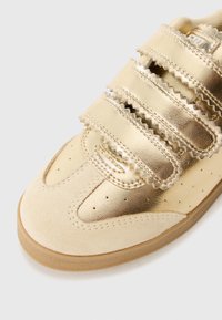 Steve Madden DAYBREAK - Baskets basses - gold-coloured