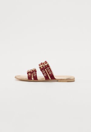 CARLY - Mules - bordeaux/gold-coloured