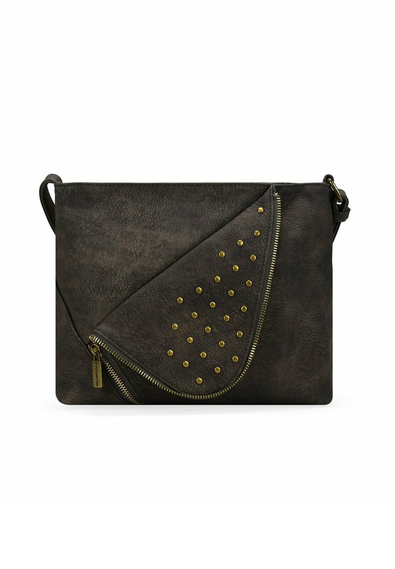 Bolso cruzado de imitación de cuero negro con una solapa diagonal con cremalleras, tachuelas doradas y una correa de hombro desmontable. Textura suave con acentos metálicos.