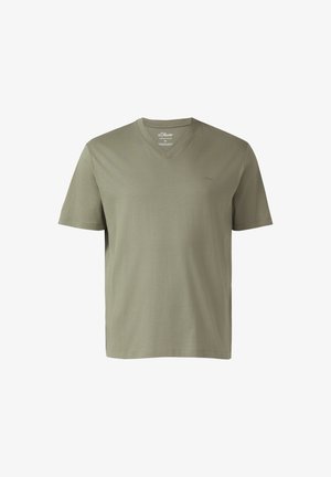 Heren T-shirt met korte mouwen in olijfgroen, V-hals en een klein s.Oliver-logo op de linkerborst, afgebeeld op een witte achtergrond.