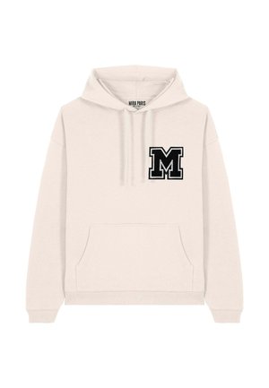 Crème hoodie van zachte stof, met een zak aan de voorkant en een geborduurde zwarte letter "M" op de linkerkant van de borst.