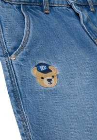 Thumbnail Image 4