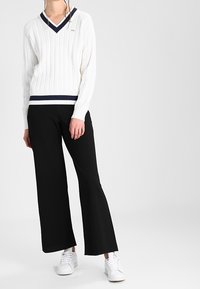 Lacoste LIVE Sweter