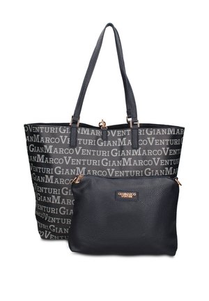 Zwarte tote bag met herhaalde witte "Gian Marco Venturi" tekst en bijpassend klein zwart tasje met gouden logoplaatje aan de voorkant.