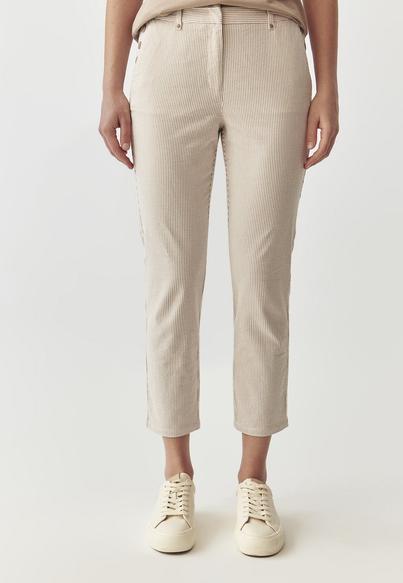 TATUUM - SEROKI - Trousers - beige, Enlarge