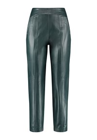 Tmavě zelené kožené kalhoty s vysokým pasem, vertikálními švy a rovným střihem, zobrazené čelně na bílém pozadí.